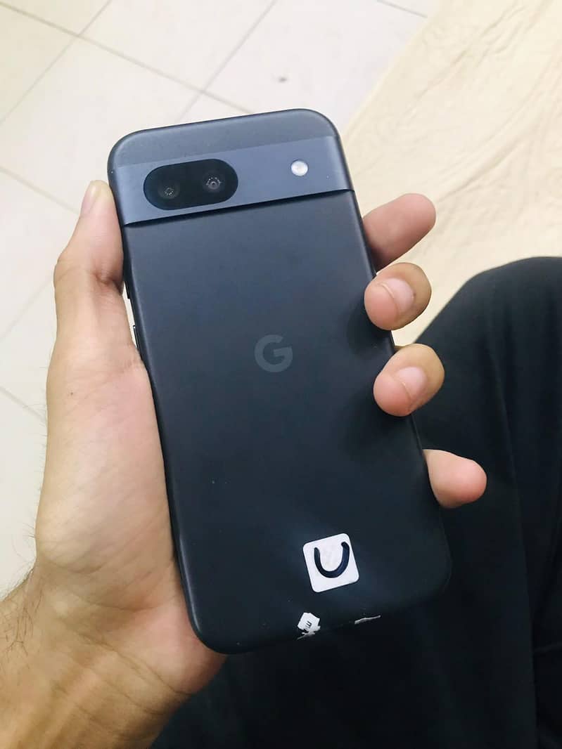 Google Pixel 8a 4