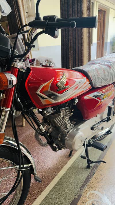 Honda cb 125 2027 red