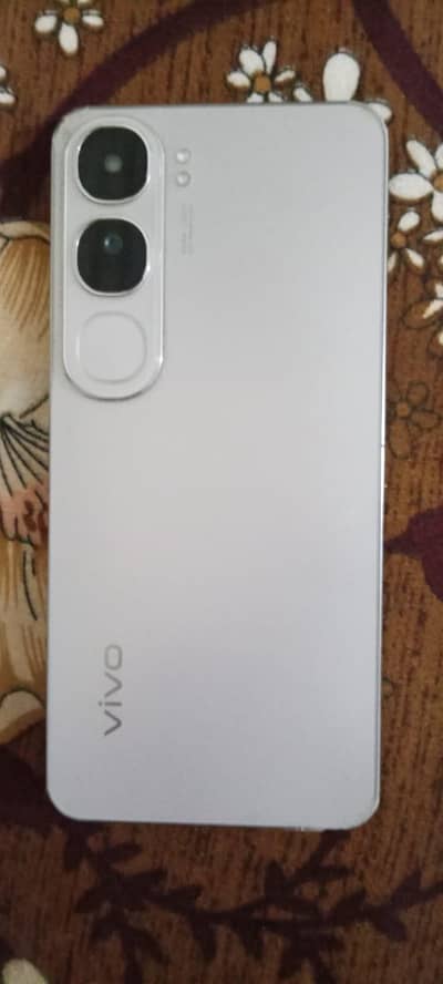 Vivo Y200