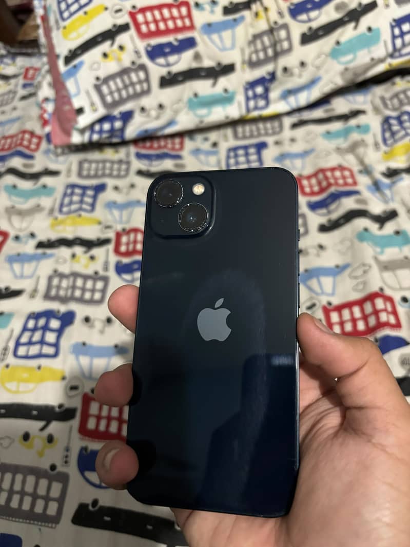 Apple iPhone 13 0