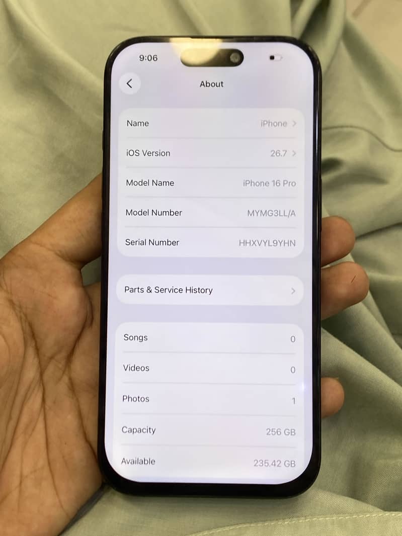 Apple iPhone 16 Pro 5