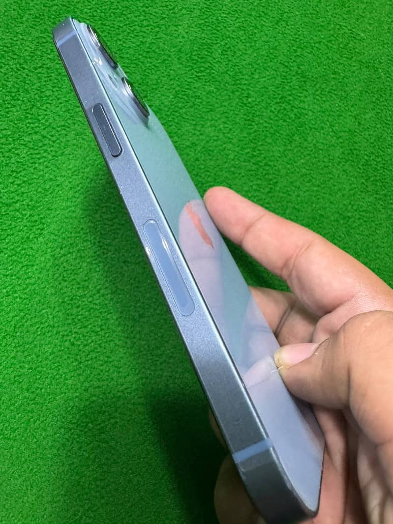 Apple iPhone 14 5