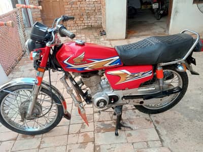 Honda CG 125 for sale all ok total genuine documents all ok demand 120