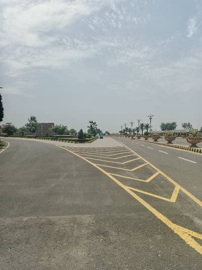 10 Marla Residencial Plot Available For Sale In D Block