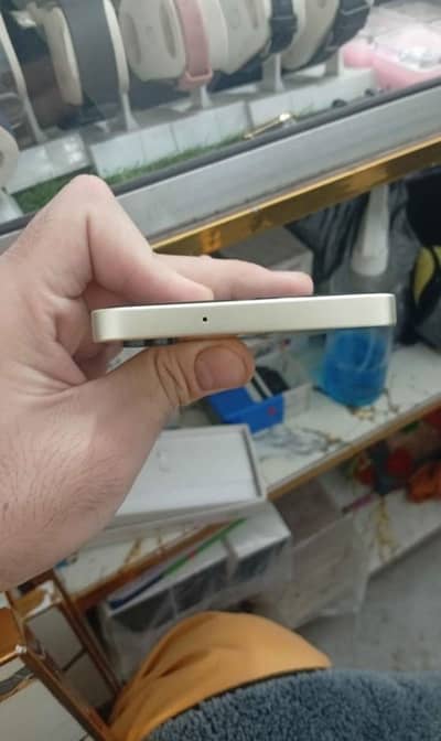 Samsung Mobile A06