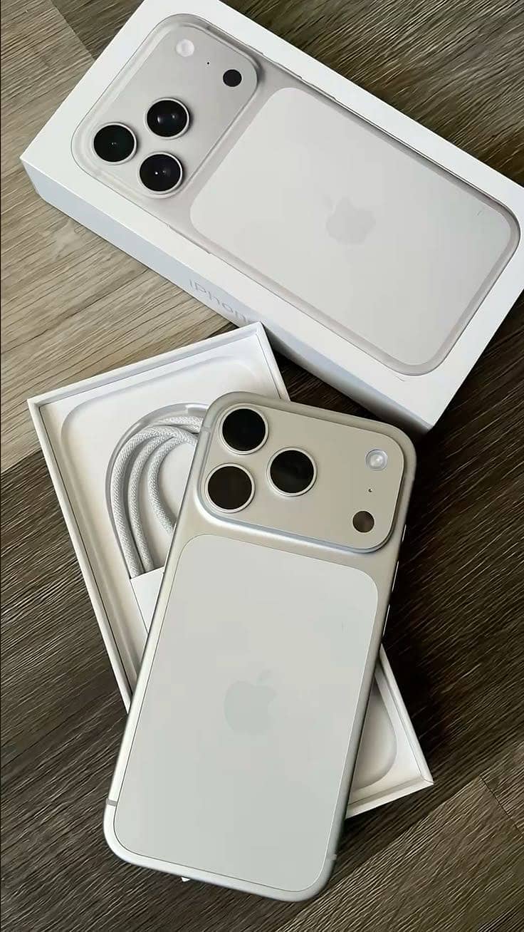Apple iPhone 17 Pro Max 1