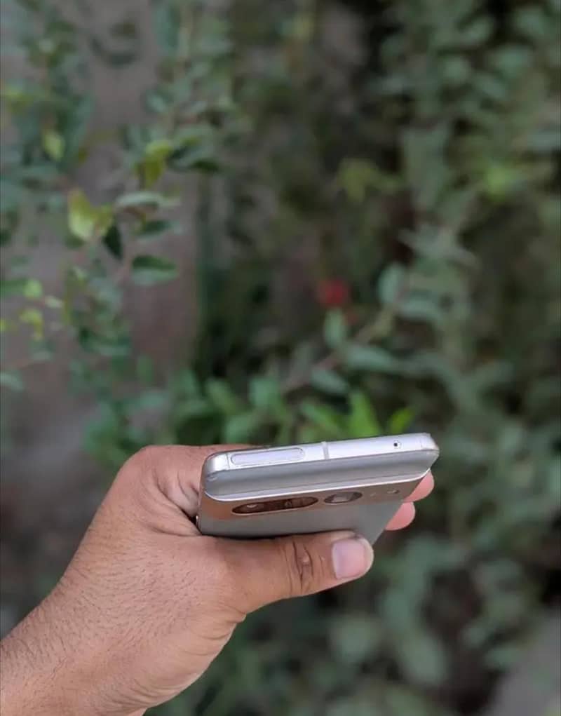 Google Pixel 7 Pro 2