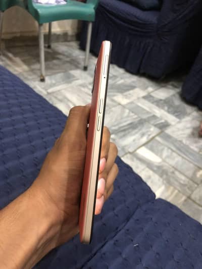 OPPO F17 Pro