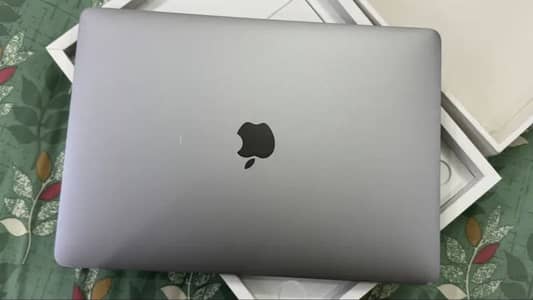 Macbook pro M2.  (2022 model 13 inch)