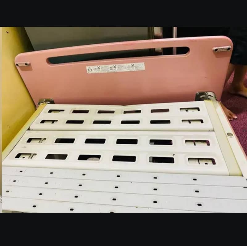 Paramount Patient Bed 4