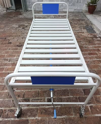 Manual Hospital Bed with Wheels