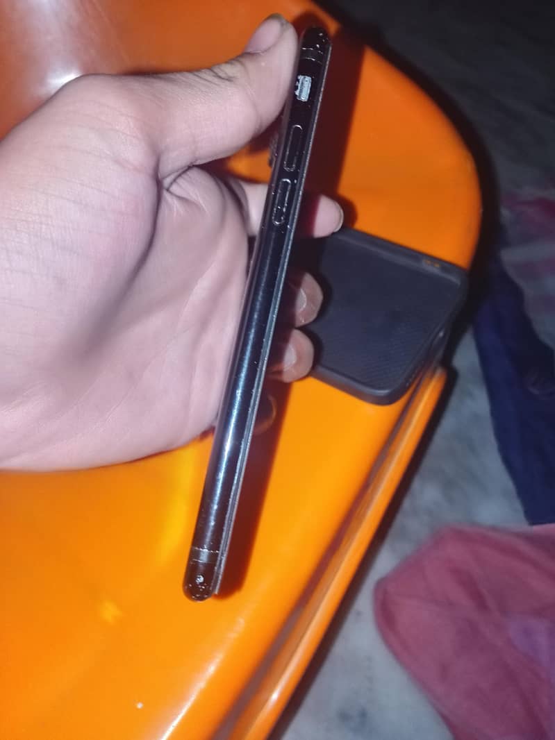 iPhone 7 3