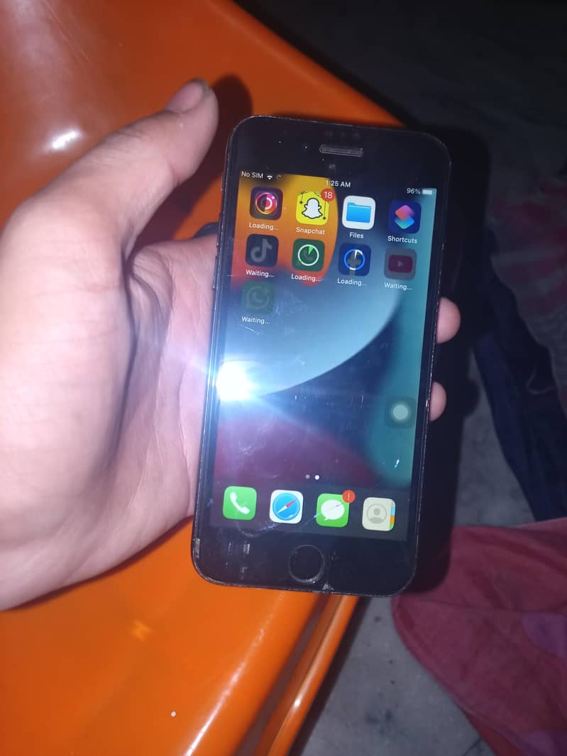 iPhone 7 4