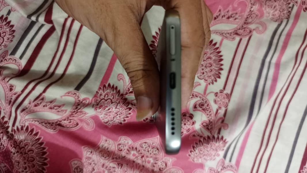 Tecno camon50 pro 4