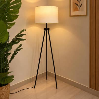 Wooden Tripod Floor Lamp