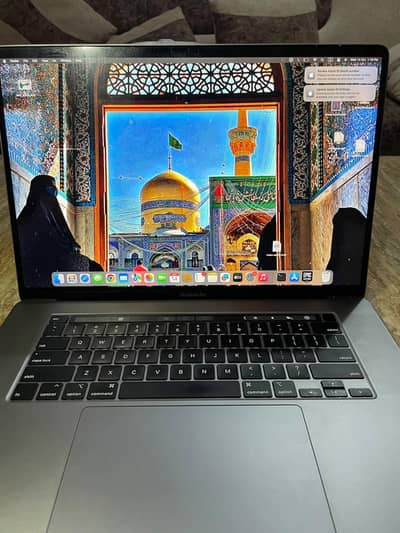 MacBook Pro 16 inch 2019 Core i7 16GB 512GB 4GB Graphic