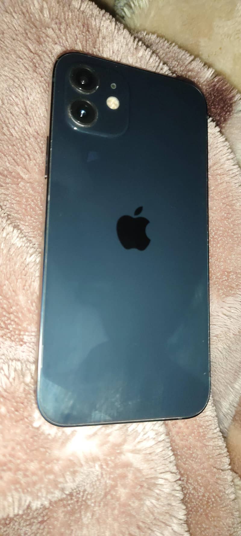Apple iPhone 12 2