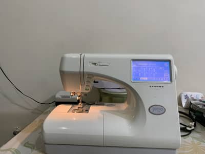 Janome 9000 memory craft embroidery machine