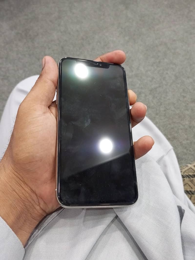 Apple iPhone X 1