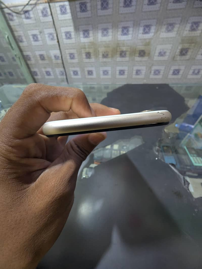 Apple iPhone 6 4