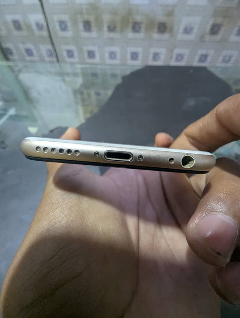 Apple iPhone 6 5