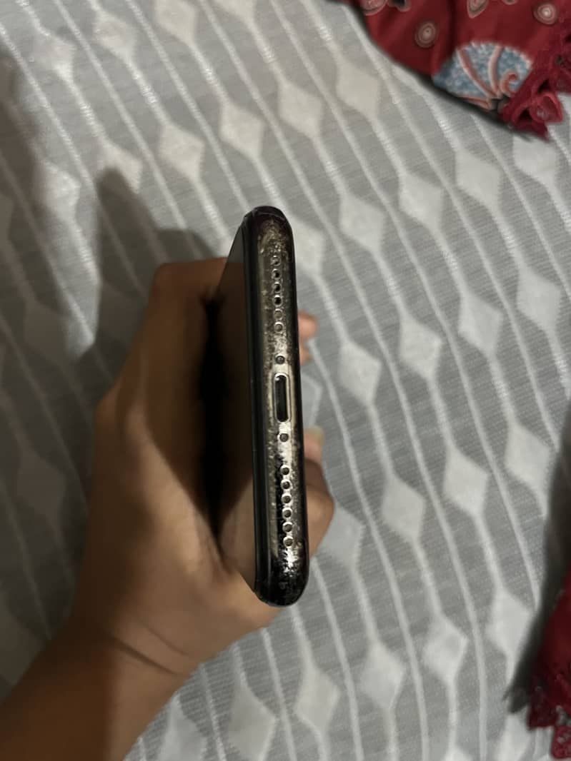 Apple iPhone X 1