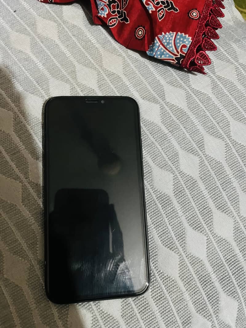 Apple iPhone X 4