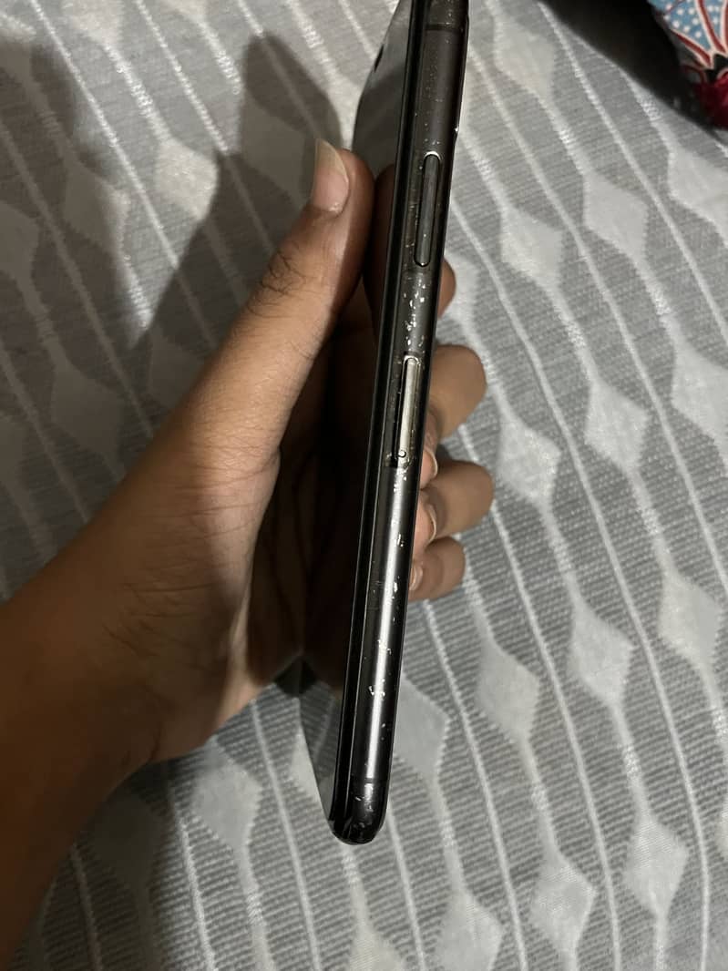 Apple iPhone X 6