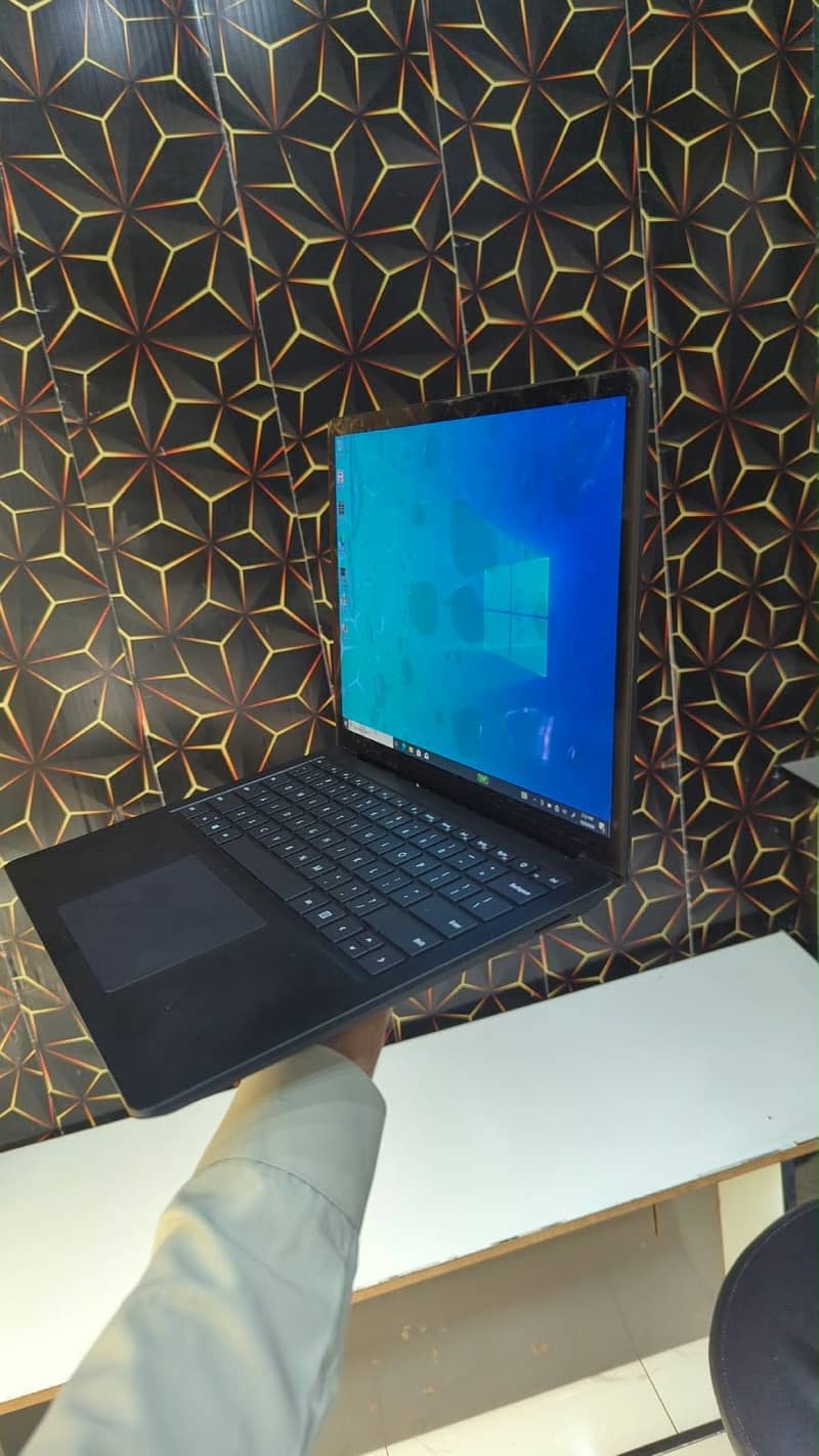 Microsoft Surface Laptop 5  • Processor: Intel Core i5  12th generati 3