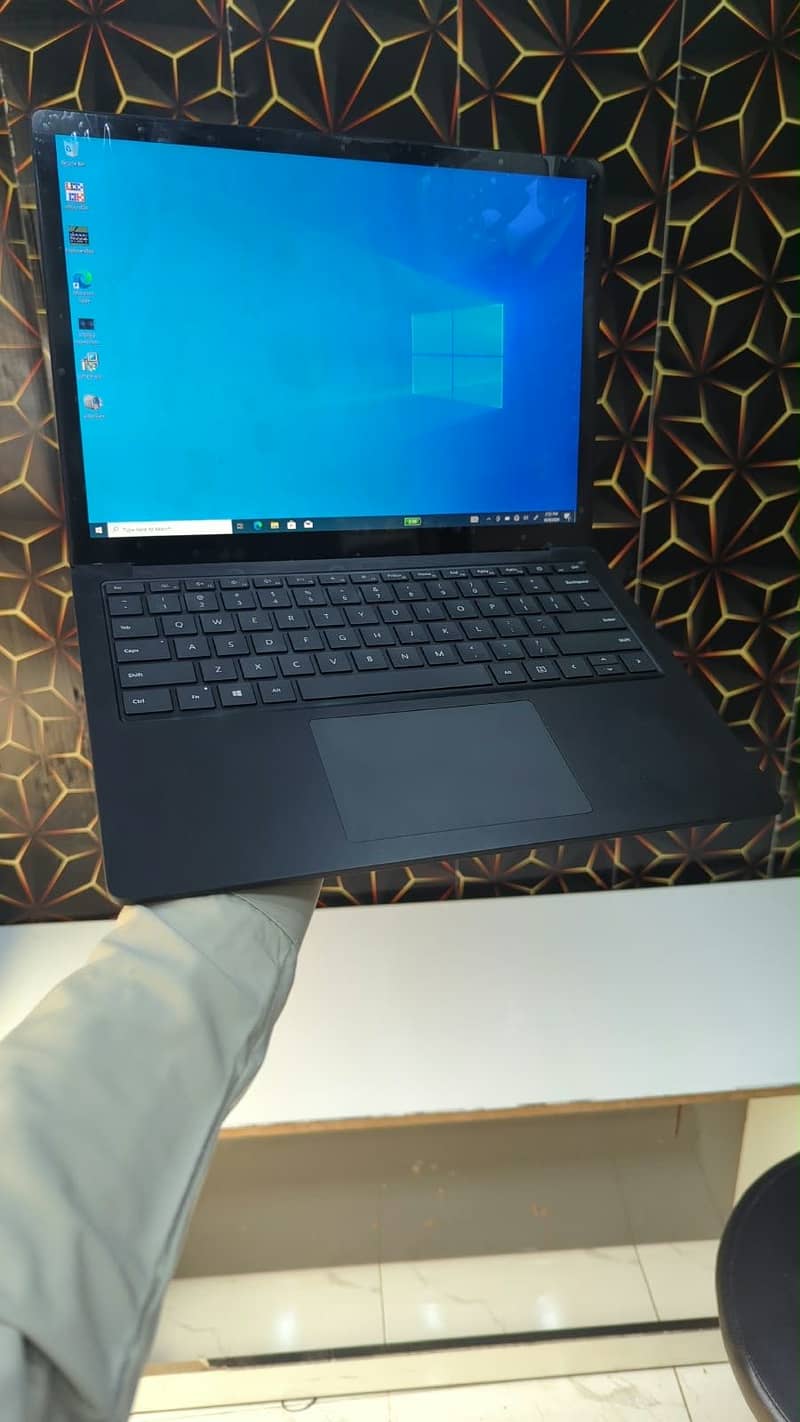 Microsoft Surface Laptop 5  • Processor: Intel Core i5  12th generati 5