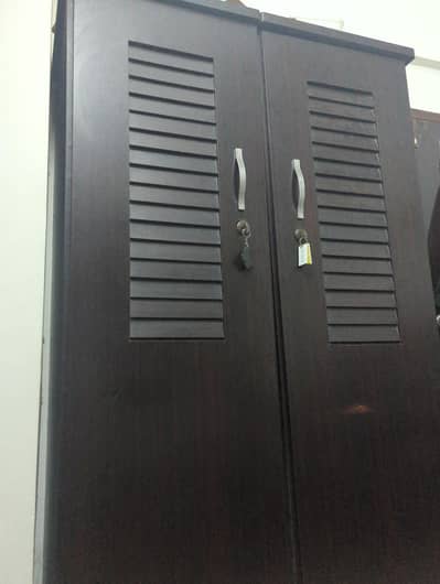 3 door wardrobes