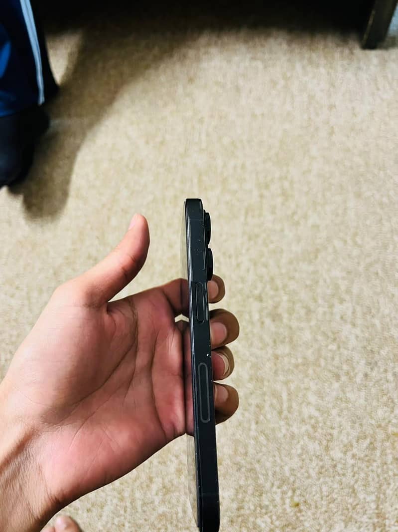 Apple iPhone 14 Pro 3