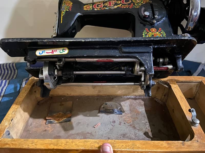 GFC sewing machine condition 10/10 0