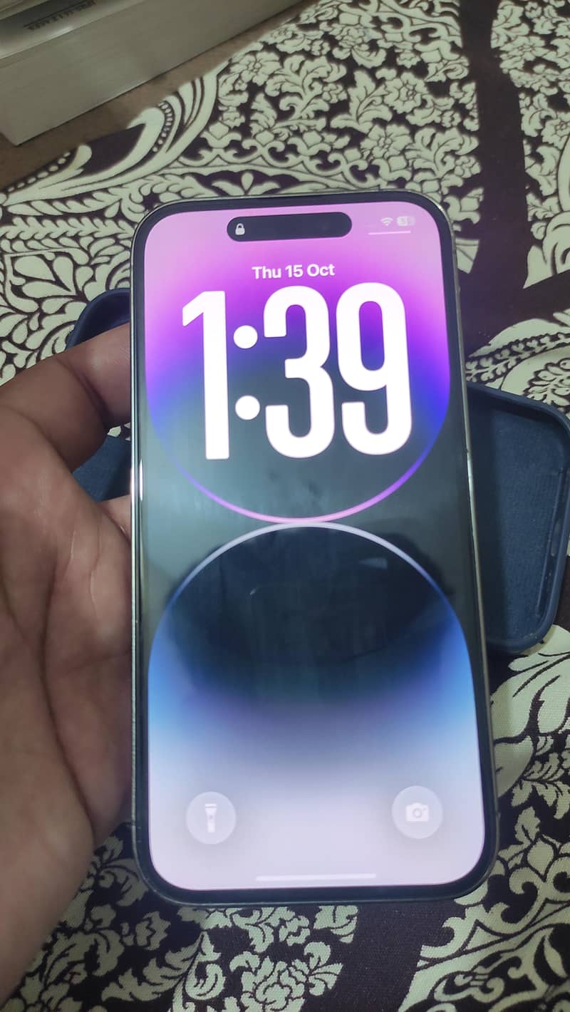 Apple iPhone 14 Pro 1