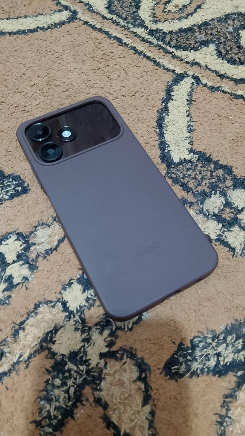 OPPO A6C 1