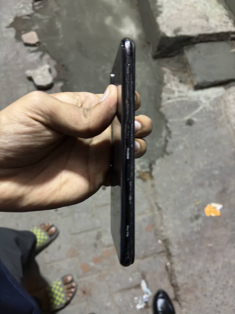 Apple iPhone X 0