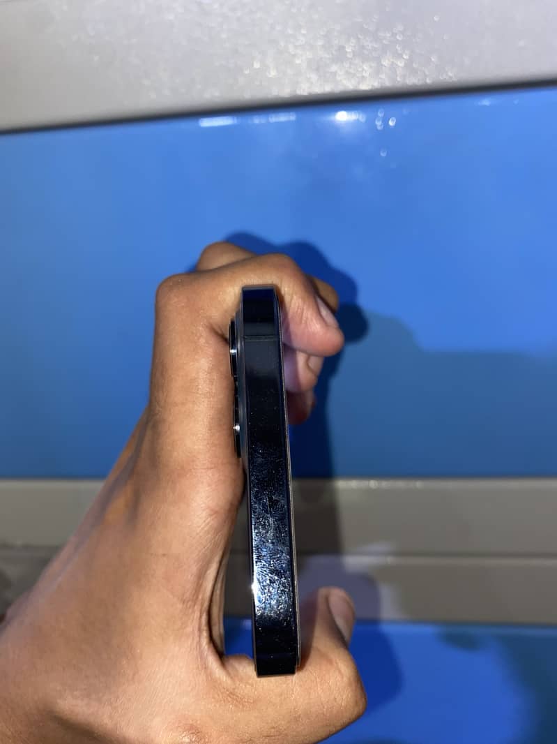 Apple iPhone 12 Pro Max 1