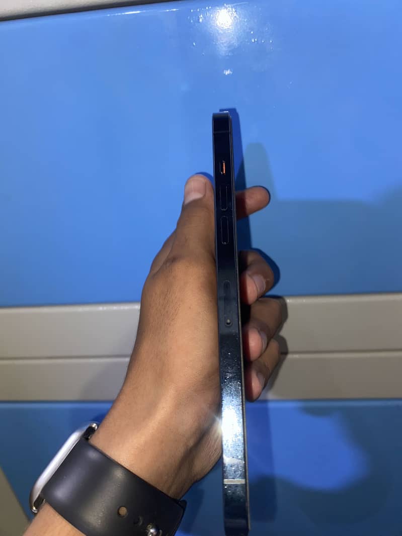 Apple iPhone 12 Pro Max 3