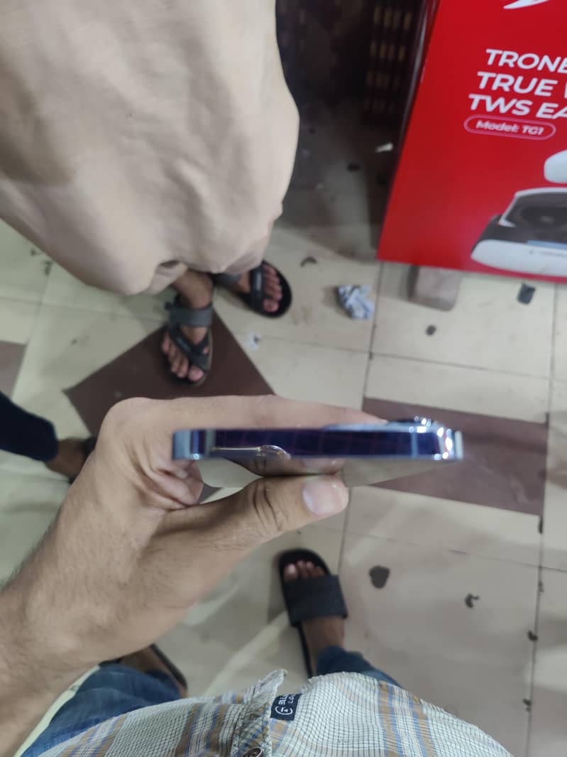 Apple iPhone 13 Pro Max 3