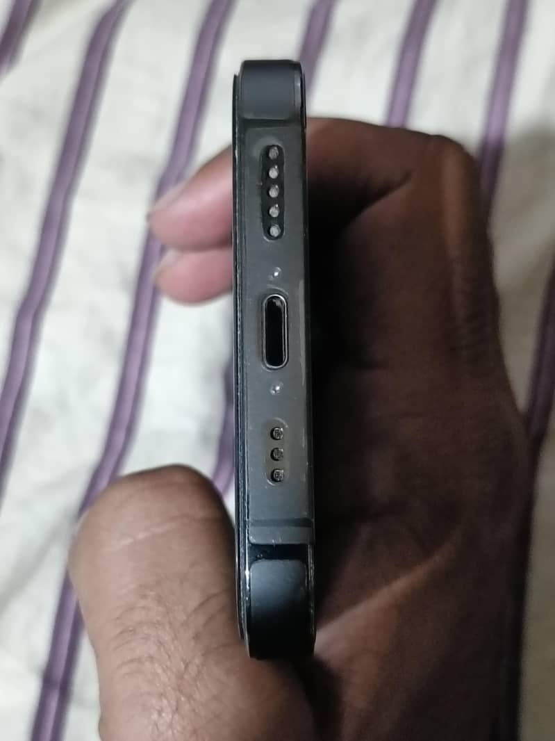 Apple iPhone 13 Pro 1