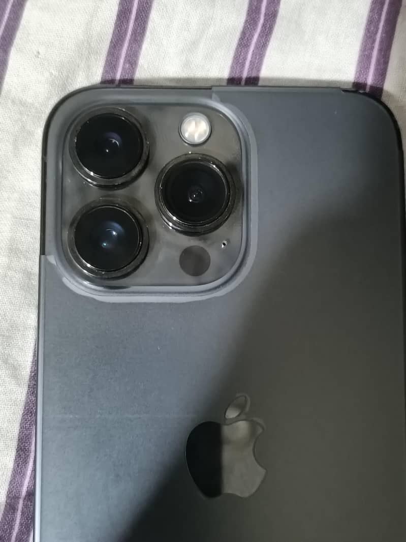 Apple iPhone 13 Pro 2