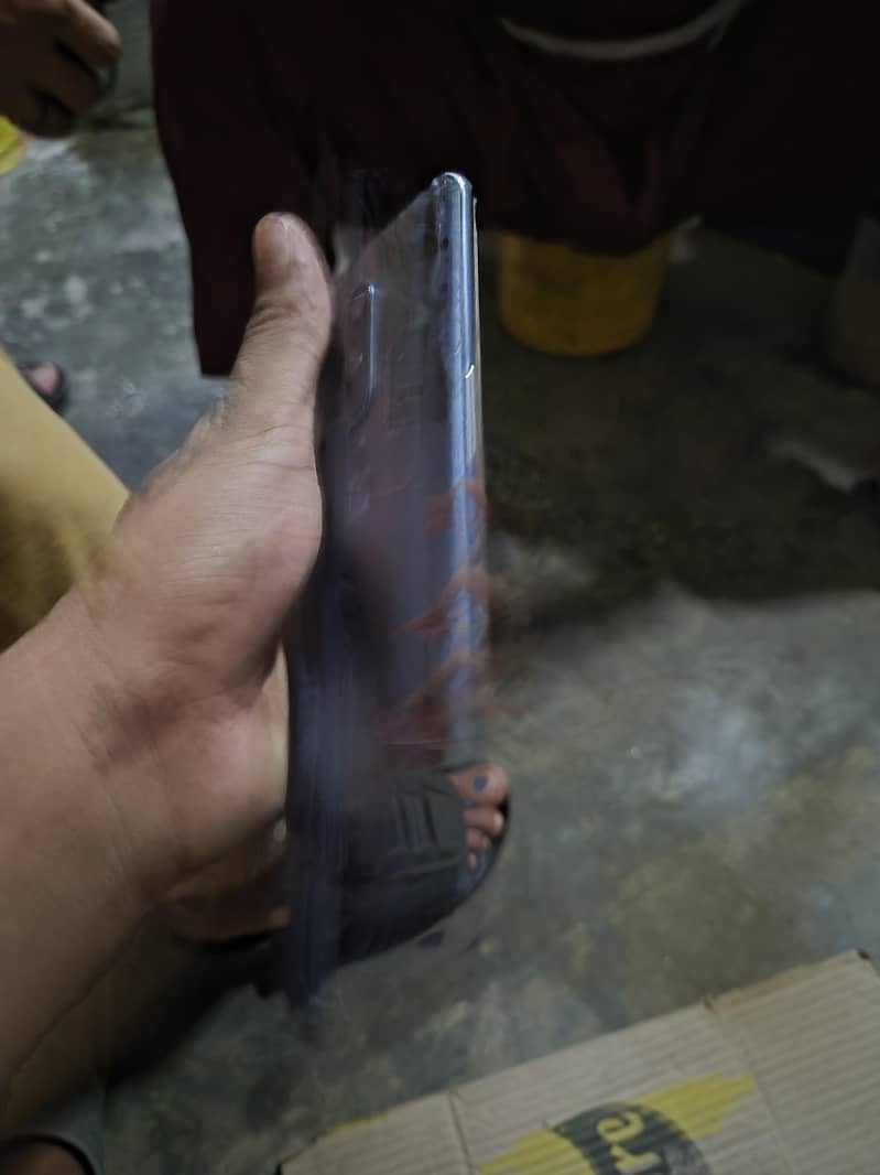 One Plus 8 5G 4