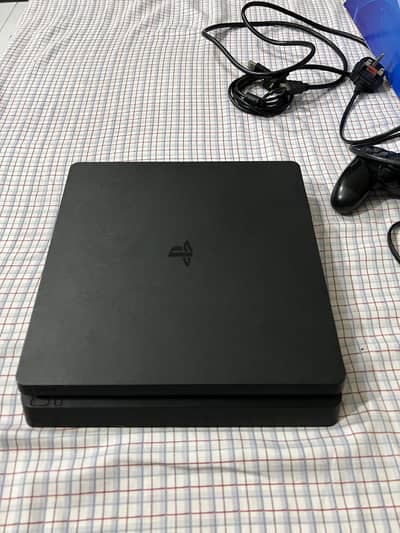 PS4 Slim