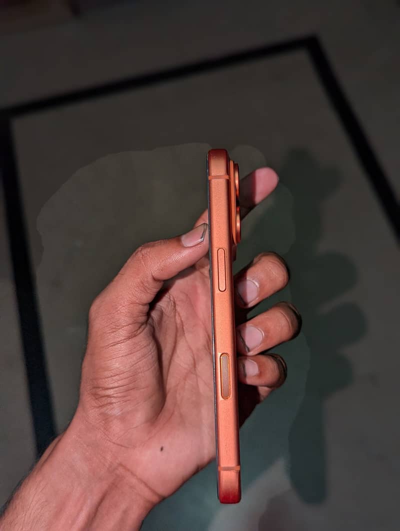 Apple iPhone 17 Pro 4