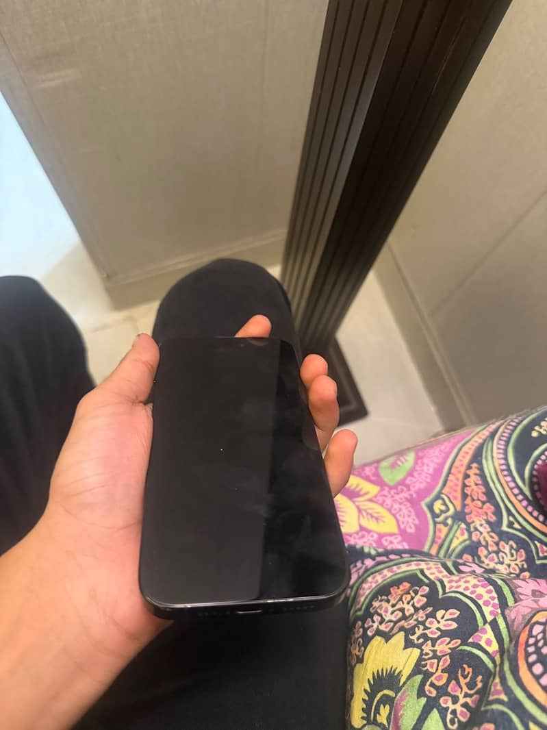 Apple iPhone 15 Pro 0