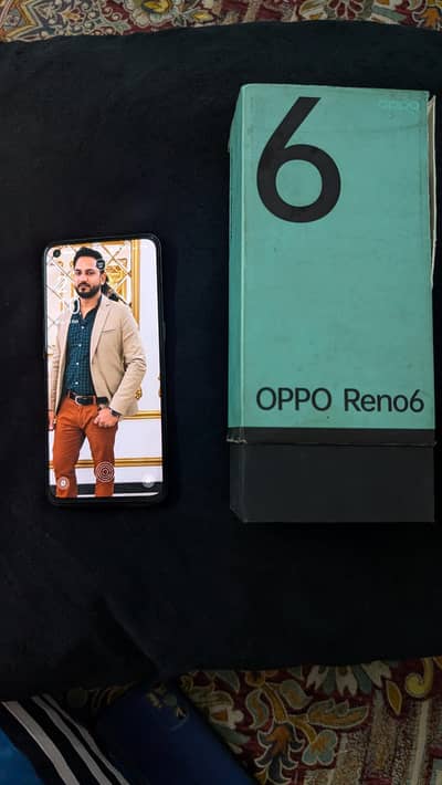 OPPO Reno6