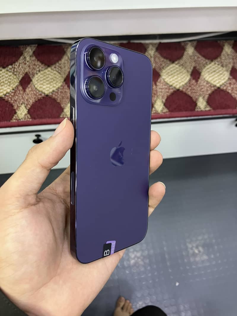 Apple iPhone 14 Pro Max 0