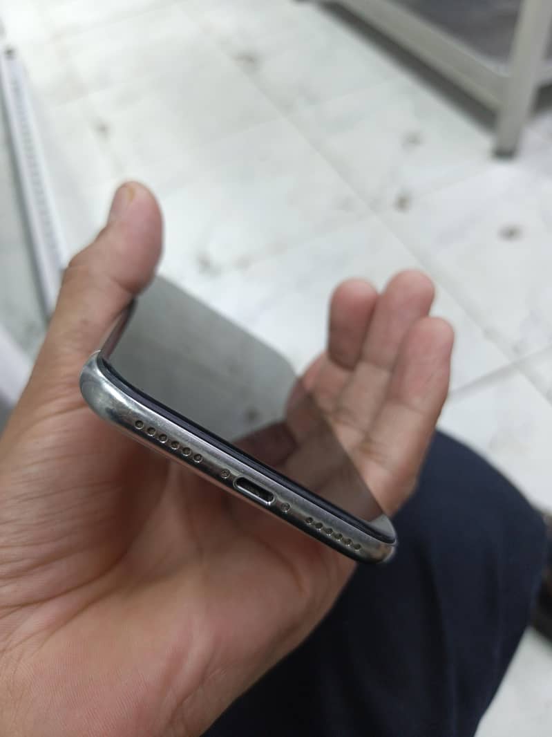 Apple iPhone X 2