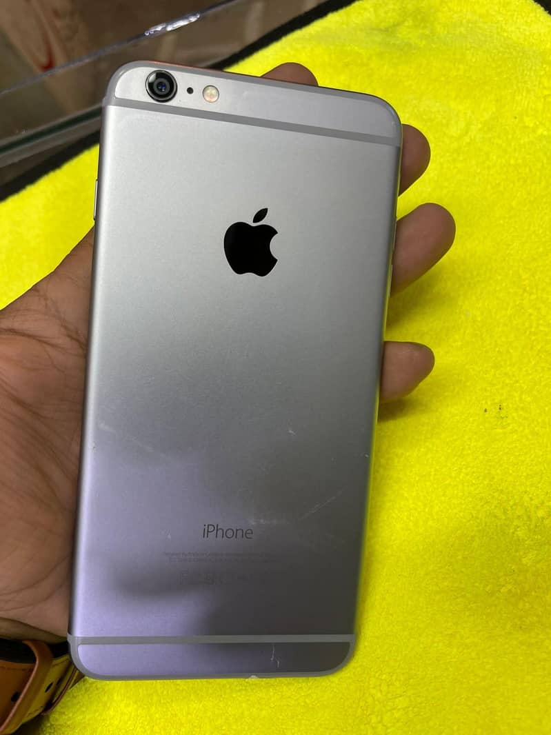 Apple iPhone 6 Plus 5