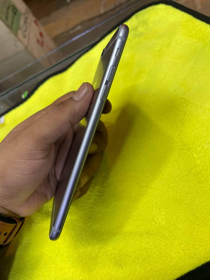 Apple iPhone 6 Plus 7